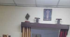 वरिष्ठ साहित्यकार प्रो.भागवत दुबे ने स्वरचित पुस्तकें की भेंट,डॉ विनोद पांडे ने जताया आभार