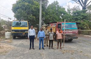 रेत के अवैध परिवहन मामले में दो टिपर जब्त