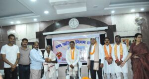 तेज गर्मी में भी सुशासन तिहार शिविर का लाभ मिल रहा हितग्राहियों को, शिविर में मिले 136 आवेदन