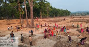जिले में मनरेगा के तहत 900 से अधिक कार्यों में मिल रहा रोजगार
