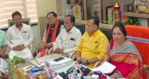 रायपुर नगर निगम MIC बैठक: पेयजल संकट, गार्बेज डिपो और महादेव घाट जीर्णोद्धार समेत 18 एजेंडों पर हुई चर्चा, कई प्रस्तावों को मिली मंजूरी