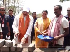 जशपुर के चंदागढ़ पहुंचे CM विष्णुदेव साय, निर्माणाधीन घर में खुद जोड़ी ईंटें