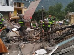 भूकंप के झटकों से कांपा चीन, ढह गईं 13 इमारतें, 7000 लोग सुरक्षित निकाले गए