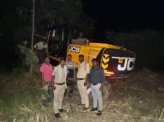 चारामा क्षेत्र में रेत खदानों पर खनिज विभाग की बड़ी कार्रवाई, 14 मशीनें और 09 हाईवा वाहन जप्त