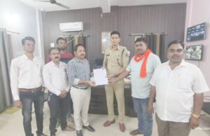 सुशासन तिहार में हंगामा पड़ा भारी : पार्षद समेत अन्य लोगों के खिलाफ FIR, अफसरों को बनाया था बंधक