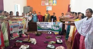 स्वच्छ गाँव: सुरक्षित जलवायु अभियान के तहत आंगनबाड़ी कार्यकर्ताओं ने लिया स्वच्छता एवं पर्यावरण संरक्षण का संकल्प