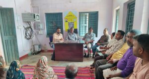 प्रधानमंत्री आवास योजना को गति देने गांव-गांव पहुंची जनचौपाल, हितग्राहियों की समस्याओं का हो रहा त्वरित समाधान