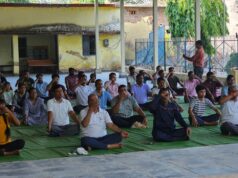 पुसौर में उत्साहपूर्वक मनाया गया अंतरराष्ट्रीय योग दिवस, सैकड़ों लोगों ने किया योगाभ्यास