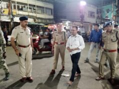 मुख्य बाजार की सड़कों पर उतरी पुलिस,एसपी रत्ना सिंह ने लिया यातायात व्यवस्था का जायजा