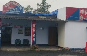 चरित्र संदेह में पति ने पत्नी को उतारा मौत के घाट ,धारदार हथियार से किया वार,पुलिस ने आरोपी को किया गिरफ्तार