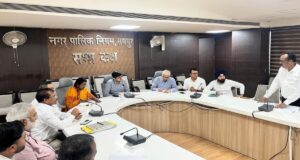 रायपुर निगम के प्लेसमेंट कर्मचारियों की हड़ताल की चेतावनी, 7 सूत्रीय मांगों को लेकर सौंपा ज्ञापन