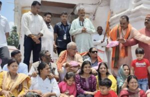 छत्तीसगढ़ के पूर्व मुख्यमंत्री भूपेश बघेल ने सपरिवार मां नर्मदा का किया पूजन-अर्चन