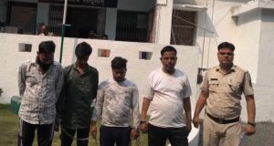 सरपंच पर लगाया बलात्कार का फर्जी आरोप, पुलिस ने युवती समेत पांच को किया गिरफ्तार…