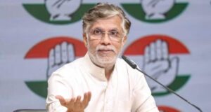 रायपुर में पवन खेड़ा का मोदी सरकार पर बड़ा हमला, बोले- बताइए किससे नहीं डरते?