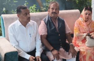 कोरिया ट्रिपल मर्डर: पीड़ित परिवार से मिले विक्रमादित्य जूदेव, बोले- दोषियों को मिले सख्त सजा