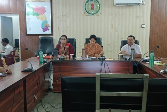 समय सीमा की बैठक हुई सम्पन्न: सीएम हेल्पलाइन, सुशासन तिहार और हाईकोर्ट के लंबित प्रकरणों पर कलेक्टर सख्त, समय-सीमा में निराकरण के दिए निर्देश