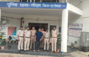 ट्रक ड्राइवर को धमकी देकर आत्महत्या के लिए उकसाने का आरोप: मर्सिडीज चालक गिरफ्तार