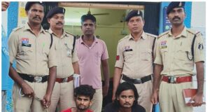 गरियाबंद पुलिस द्वारा 51 लाख रूपये के अवैध गांजा के साथ मध्य प्रदेश के दो तस्करों को धरदबोचा