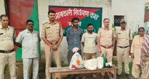 आबकारी वृत्त सक्ती में अवैध शराब कारोबारियों पर ताबड़तोड़ कार्रवाई 14.5 लीटर महुआ शराब के साथ 2 आरोपी गिरफतार
