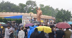 रायपुर में पेपर लीक के खिलाफ छात्र-युवाओं का प्रदर्शन, शिक्षा मंत्री के इस्तीफे की मांग