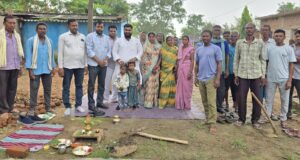 स्वच्छता अभियान के तहत नाली निर्माण हेतु भूमि पूजन सम्पन्न