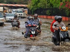 उत्तर प्रदेश में भारी बारिश के कारण UP प्रशासन का फैसला, प्रदेश के कई जिलों में स्कूल-कॉलेज बंद…