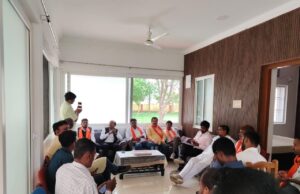 मैनपुर में भाजपा की बड़ी बैठक,डिजिटल लर्निंग प्लेटफार्म के माध्यम से कार्यकर्ताओं को संगठन से जोड़ने की पहल