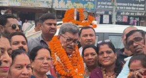 गरियाबंद मे डॉ.चरणदास महंत का भाजपा पर बड़ा हमला:”बरसात में तो पक्षी का घोंसला भी नहीं उजाडा जाता, गरीबों के घर तोड़ना अमानवीय”