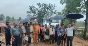 गरियाबंद पुलिस की तत्परता एवं सूझबूझ से ग्राम विजयपाल के 14 ग्रामीणों की बचाई गई जान