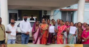 आक्रोशित ग्रामीण मांगे पूरी न होने पर पहुंचे छाल तहसील कार्यालय । SECL को 4 दिन का समय, कंपनी ने दिया सहयोग का हवाला