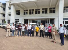 जिंदल वल्र्ड स्कूल में स्कूली वाहन की सरप्राईज चेकिंग 12 वाहनों में चालानी कार्यवाही