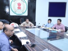 प्रभावित परिवारों के पुनर्वास में उनके हितों का रखें विशेष ध्यान-कलेक्टर