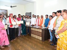 जरूरतमंदों के अपने पक्के घर का सपना हो रहा साकार, कवर्धा के 25 हितग्राहियों को मिला पीएम आवास