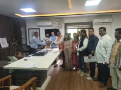 भारतीय मजदूर संघ द्वारा एनएमडीसी में स्थानीय भर्ती सहित 14 सूत्रीय मांगों क़ो लेकर प्रधानमंत्री के नाम कलेक्टर क़ो दिया गया ज्ञापन