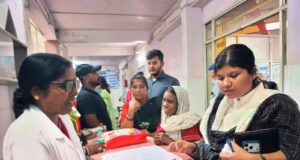 220 बिस्तरीय सिविल अस्पताल मनेंद्रगढ़ में अचानक पहुंचा प्रशासन, मरीजों से लिया सीधा फीडबैक