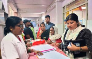 220 बिस्तरीय सिविल अस्पताल मनेंद्रगढ़ में अचानक पहुंचा प्रशासन, मरीजों से लिया सीधा फीडबैक
