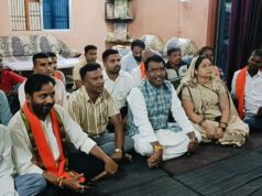 ग्राम हरदी में विधायक रोहित साहू ने ग्रामीणों के साथ सुनी प्रधानमंत्री मोदी के ‘मन की बात’