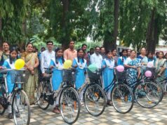 सरस्वती साइकिल योजना के तहत 89 छात्राओं को मिली साइकिल
