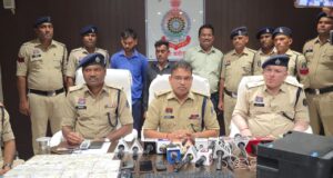 कबीरधाम में नकली नोटों का बड़ा खेल! ₹12.50 लाख की जाली करेंसी जब्त, 3 आरोपी गिरफ्तार