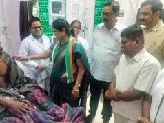 तेंदुए के हमले में घायल ग्रामीणों से मिलने अस्पताल पहुंचीं पूर्व विधायक डॉ. लक्ष्मी ध्रुव