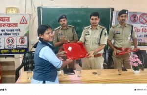किरंदुल पुलिस द्वारा विद्यार्थियों के लिए निबंध एवं चित्रकला प्रतियोगिता का आयोजन