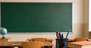 छत्तीसगढ़ सरकार का बड़ा फैसला: 1.60 लाख शिक्षकों की पहली नौकरी नहीं जुड़ेगी पेंशन में