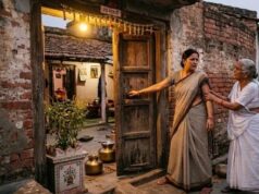 शाम होते ही भूलकर भी बंद न करें घर का मुख्य दरवाजा! वास्तु के अनुसार वरना रूठ सकती हैं मां लक्ष्मी