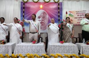 ब्रह्माकुमारीज़,‘नशा मुक्त युवा, विकसित भारत संकल्प अभियान’ कार्यक्रम का दीप प्रज्वलित कर कलेक्टर अमृत विकास तोपनो ने किया शुभारंभ