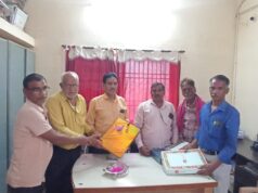 शाखा प्रबंधक आर के आलेंद्र को दी गई विदाई