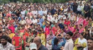 BSP के खिलाफ सड़क पर उतरे हजारों लोग, टूटा पहला बैरिकेड; पुलिस-CISF ने रोका तो हुई धक्का-मुक्की