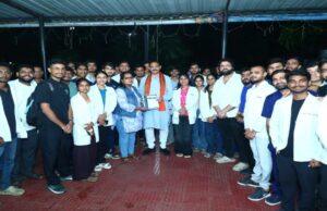 स्वास्थ्य मंत्री के आश्वासन के बाद इंटर्न डॉक्टरों ने स्थगित की हड़ताल, ₹15,900 से बढ़कर ₹25,000 होगा स्टाइपेंड