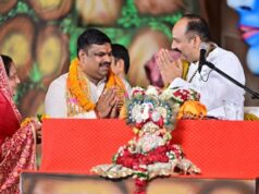 पंडित प्रदीप मिश्रा ने की छत्तीसगढ़ के स्कूलों में मंत्रोच्चारण की तारीफ, बोले- संस्कार और सकारात्मक सोच के लिए जरूरी