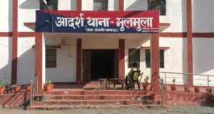 थाने में पुलिस की निगरानी से भाग निकला आरोपी! जांजगीर-चांपा में कस्टडी से फरारी, आरक्षक पर गिरी गाज