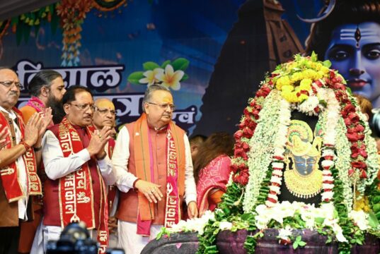 ‘बोल बम’ के जयघोष से शिवमय हुआ रायपुर, CM साय ने किया भगवान शिव का रुद्राभिषेक; मांगी प्रदेश की खुशहाली